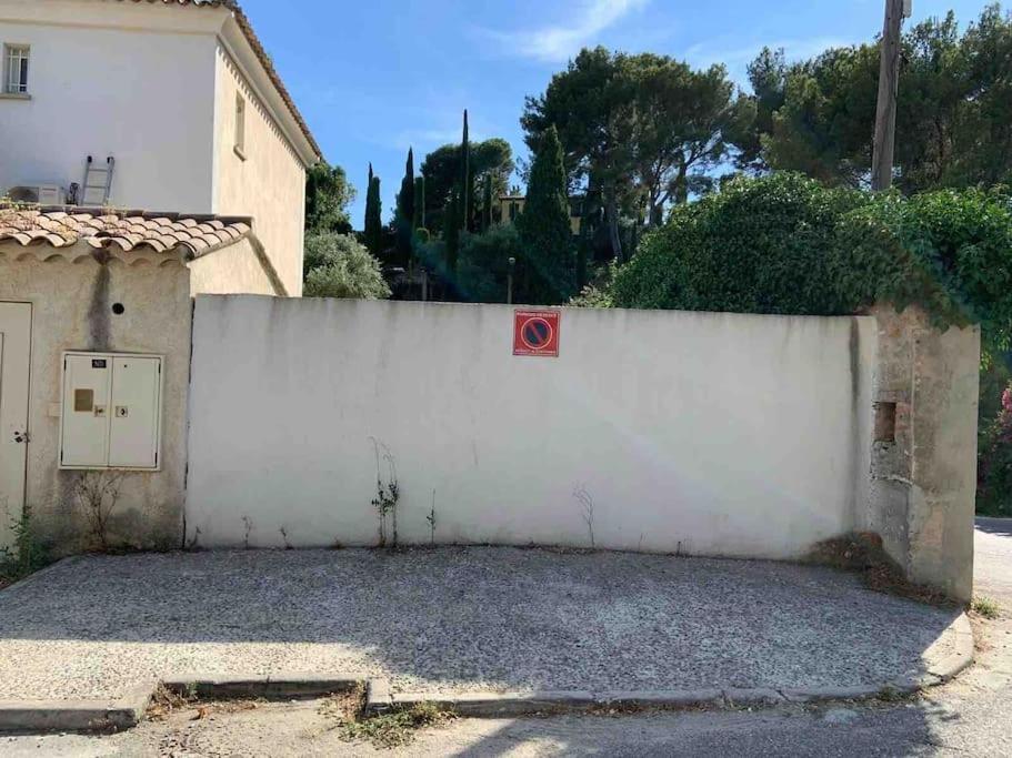 T2 La Ciotat 60M2 Avec Terrasse Equipee Apartment Bagian luar foto